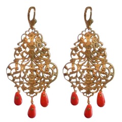 713 - BO Filigranne ancien Visconti, Laiton doré, Corail bambou - € 55,00