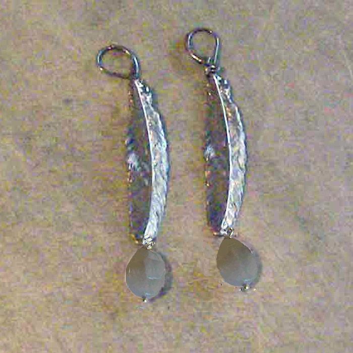 612 - BO plume laiton argneté gun Agate grise - € 29,00