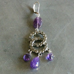 393- BO Anneaux, Strass et Améthystes - € 45,00