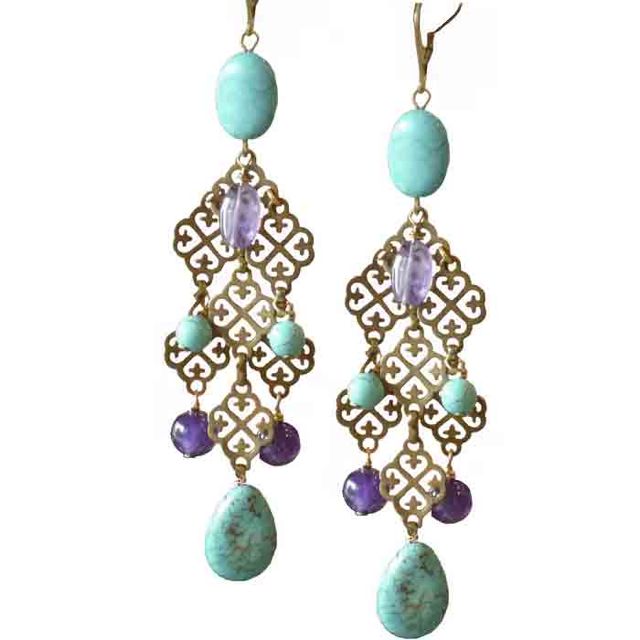 684  - BO Arabesque Visconti Laiton doré, Turquoise reconstituée et Améthyste- €44,00